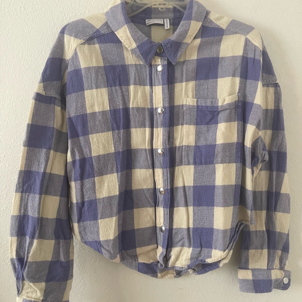 Bundle 3 for $12 💜 ASOS Flannel Crop Shirt ASOS 💜